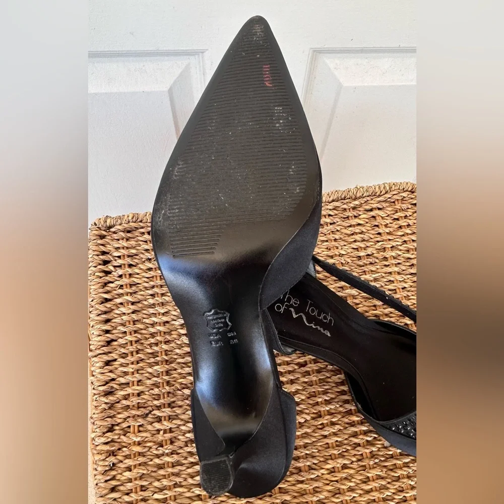 The Touch of Nina‎ Satin Rhinestone Black Heels Size 9M